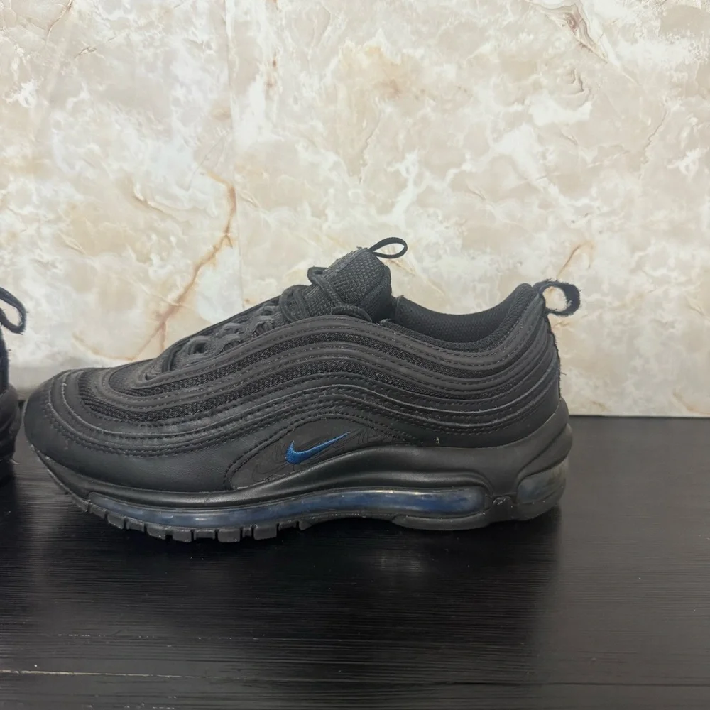 Nike Air Max 97 size 6Y‎